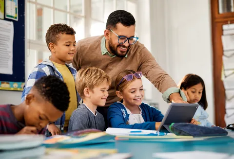 The best photo sharing app for K-12 schools in 2026: what actually matters image